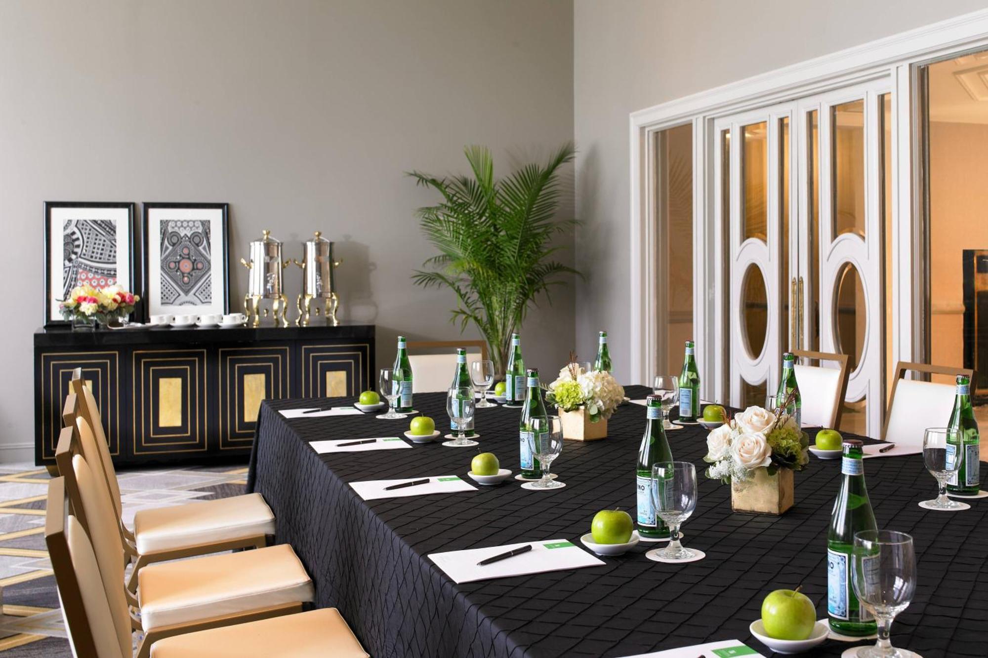 Hotel The St. Anthony, A Luxury Collection Hotel, 4*